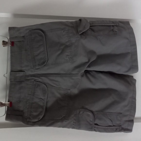 L.L. Bean Cargo Shorts, Natural Fit - Picture 7 of 12